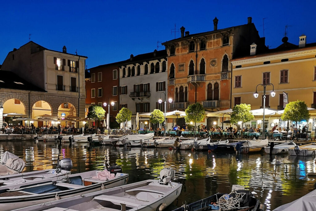 Fotografia del porticciolo di desenzano