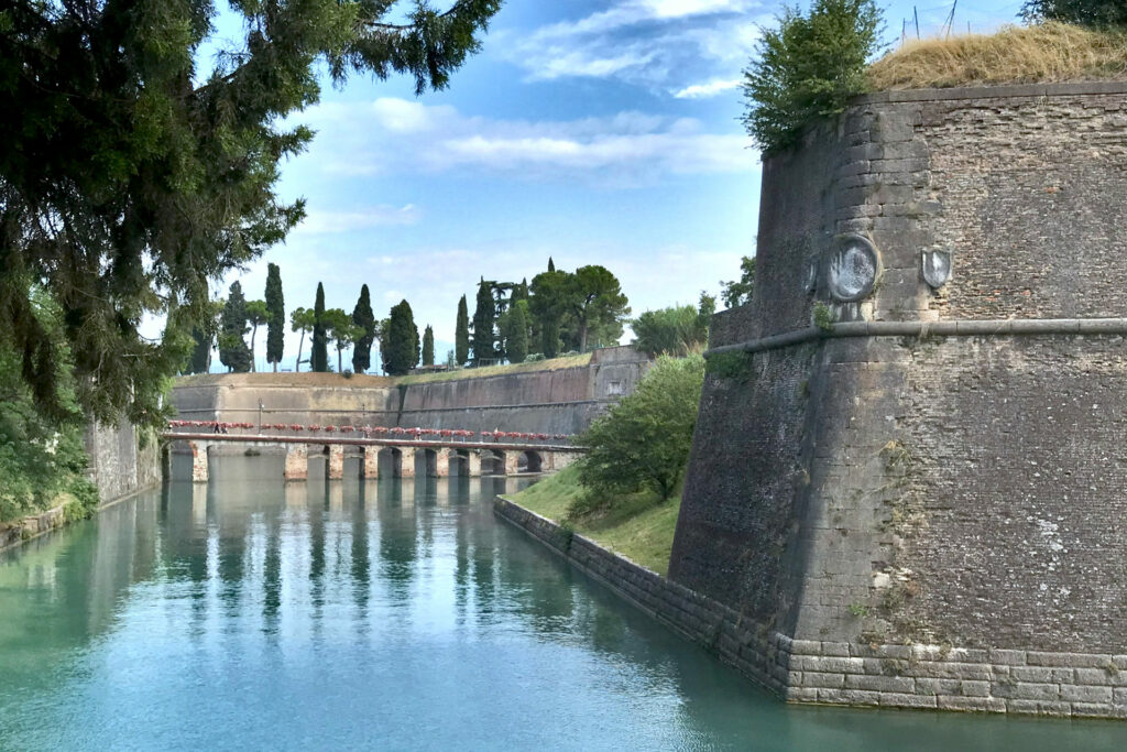Visita guidata - Peschiera del Garda Baluardo bastionato delle mura venete