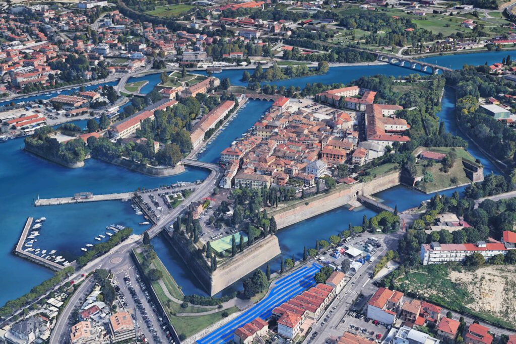 Visita guidata - Peschiera del Garda Peschiera del Garda: foto satellitare